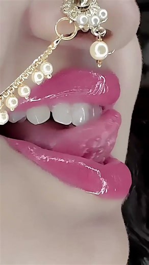 hoton me aisi baat #bollywood #s #happybirthday #fashion #lifeisbutadream #ihavethisthingwithplants