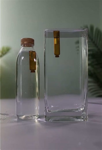 不思議で面白い浮沈実験から、実際の物理知識の他に、あなたは何を読み解くことができますか？ #科学普及 #実験 #面白い #物理 #funny