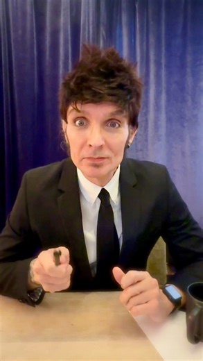 The Ultimate Halloween Costume! Jimmy Fallon The Tonight Show Starring Jimmy Fallon 🎃 Happy Halloween! #jimmyfallon #bassplayer #thetonightshowstarringjimmyfallon #thetonightshow #theroots #happyhalloween #halloween | Freekbass