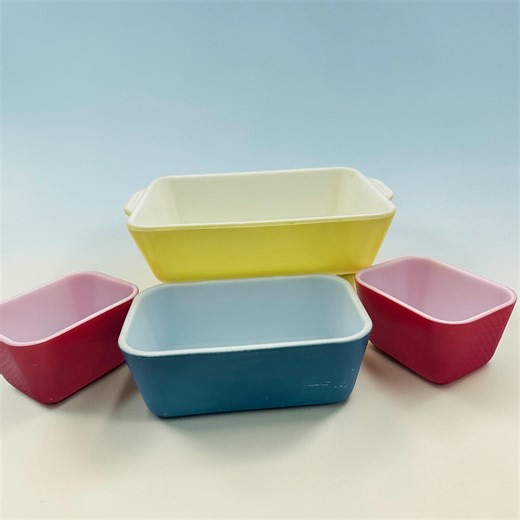 Vintage Pyrex Primary Color Refrigerator Dish Set – Red Blue Yellow Pink – Mid Century Kitchen Storage Retro Pyrex Collectible Lot Home Gift - Etsy