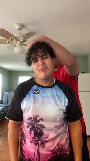 Broken Neck Prank ( Watch The End ) 🤣 #foryou #foryoupage #prankwars @itsnastynaz