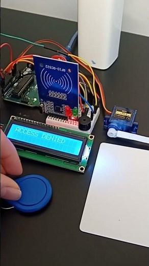 RFID Access Control System with LCD, Servo and Buzzer 🔐🤖