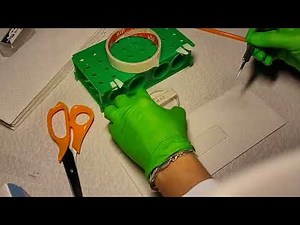 How to attach a coverslip to a microscope slide