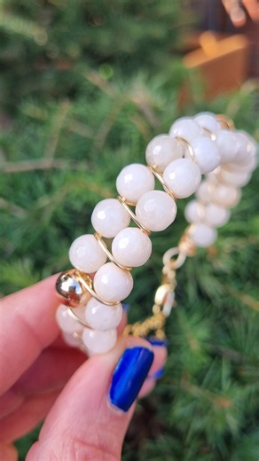 This Wire-Wrapped Stone Bracelet Looks Luxurious | Easy Wire Wrapping Tutorial #stonebeads