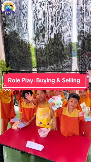 Role Play: Buying & Selling Fun💰 Today, our students at Tadika Syaz had a wonderful time learning about money through role play! By acting as buyers and sellers, they practiced counting, communication, and real life problem solving while building confidence and social skills. Learning through play makes every lesson exciting, meaningful, and memorable 🌟 . . Our Future Begins Here English Islamic Kindergarten #tadikakualaterengganu #fyp #tadikakualanerus #pendaftarantadika2026