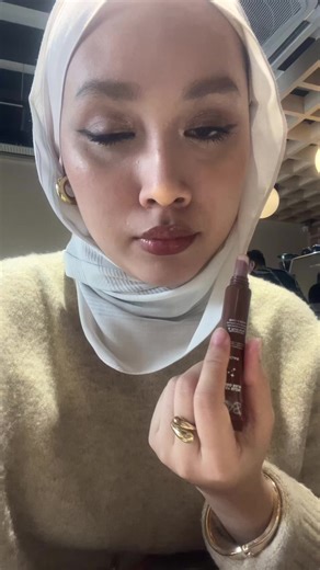 Anas Glossy Glow Melting Lip Balm Review