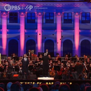 Today our 2020 Summer Night Concert premiers on PBS! Tune in tonight at 9 p.m. on PBS and watch our concert with conductor Valery Gergiev and tenor Jonas Kaufmann from the Schloss Schönbrunn in Vienna. The program is dedicated to the theme of ‘Love’ and features selections by Strauss, Wagner, Offenbach, and Puccini. Great Performances l PBS: https://to.pbs.org/3qpMFCR (check local listings) or PBS Video app (available worldwide). | Vienna Philharmonic / Wiener Philharmoniker