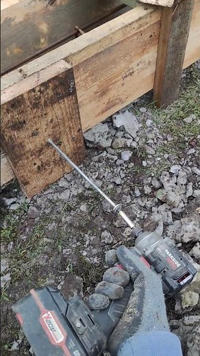 Formwork installation on structural screw