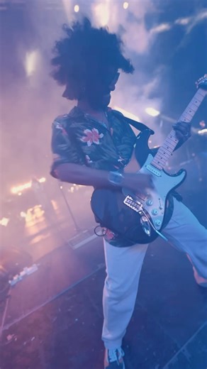 SARITH & SURITH on Instagram: "NEGOMBO!🌌✨♥️ Pure energy on stage! #SarithSurithandtheNews"