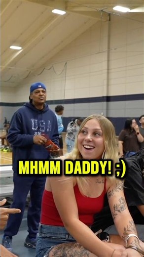 TROLLING A FEMLAE Hooper! 🤣 W RIZZ? 🤔