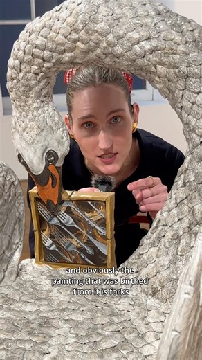 Is it a chair or a frame? 🦢🪑Stephanie Temma Hier at Anton Kern Gallery On view until tomorrow!