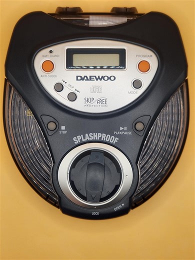 Vintage Daewoo Portable CD Player - Etsy