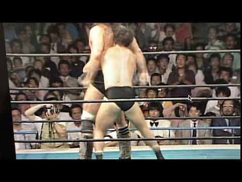 ブルーザー・ブロディにジャーマンを決める藤波