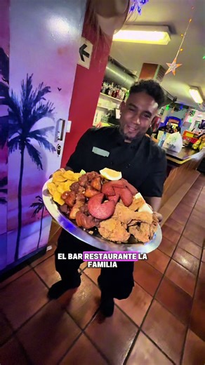 Publi - Ruta de la fritada dominicana @bar restaurante la familia #cocococina #fritada #trinitatvella #rutadelafritada #frituradominicana🇩🇴