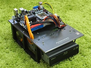 為Mini-ITX平台裸跑而設 AluminiPC Mini-ITX rack KX1