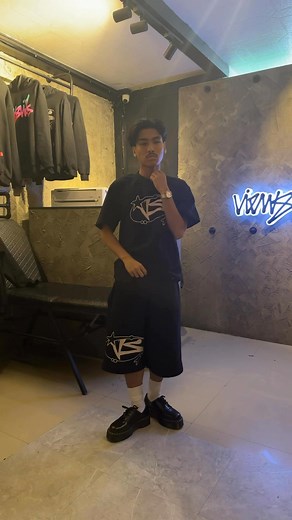 79K views · 5.6K reactions | Viewsuals - VS Logo (Reflectorize)Order online tiktok : Tshirt : https://vt.tiktok.com/ZSHcMxAbkDxtk-8llP2/Short : https://vt.tiktok.com/ZSHcMxUb3jod5-zS06u/ | Viewsuals International | Facebook