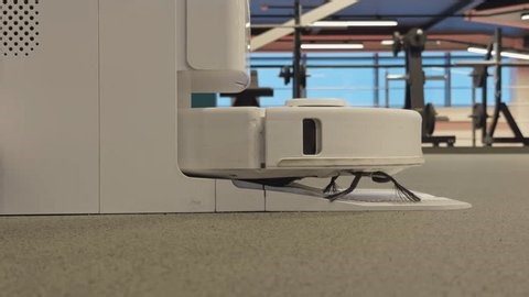 clip-4001056797-remote-oversight-autonomous-cleaning-device-busy ...