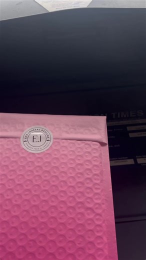 Hope you enjoy!!! Our sand dollar necklaces are really going!! Hopeing to get more in stock soon! Only a few left! 🐚🌴🌊 #florida #coastaljewelry #ejscoastaldesigns #smallbusiness #packingorders