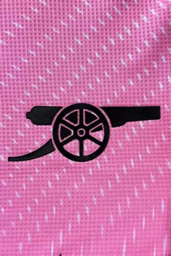 2825/2026 Arsenal Pink Goalkeeper Football Shirt. 🩷❤️ #Arsenal #ars #footballjersey #shirt #fyp