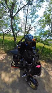 259K views · 10K reactions | ⚠️ maps me ha indicado m4l el camino y termino en una vía destapada y muy solitaria, voy rumbo a Ecuador. ¿Hasta donde lograré llegar? #ecoturismo #turismo #bikers #biker #adventure #trochas #motos #naturaleza #natural #paisajes #mujeres #aventura #facebook #face #viajes #colombia #viral #viajando #libertad #Entretenimiento #suramerica #gira | Soy Angélica Cháves | Facebook