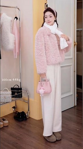 5 quick & stylish Korean winter outfit ideas. #fashion #dress #winter #outfit #style