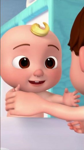 Jugamos con las burbujas en el baño 🫧 #Caricaturasparabebés #CoComelonEspañol #Baño
