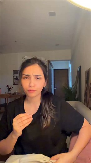 Dr. Rakshita Singh Bangar on Instagram: "Prompt 1,2,3 comments mai daal diya h and 4th yha daal rhi hu. Jis din bahar ka khana ho, travel kr rhe ho toh take help from this- Prompt 4 I want to calculate my total calorie balance (deficit or surplus) for today. My BMR is——- Food intake today (estimate realistically): (Assume outside / hotel food uses more oil & calories) • Meal 1: [e.g., 1 small cup rajma from hotel, 1 chapati] • Meal 2: [ ] • Snacks / beverages: [tea, coffee, cold drinks, desserts