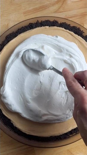 Easy Homemade Peanut Butter Pie Recipe