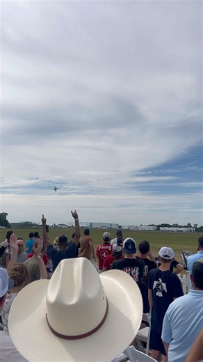 The Thunderbirds at SUN ‘n FUN 2026
