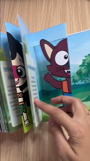 Livro 3D do Folclore Brasileiro — Personagens Interativos