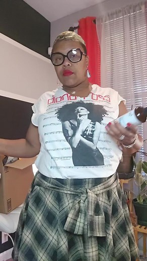 Complete Care Set: Includes both spray and lotion for comprehensive relief and care Multipurpose Benefits: Provides deodorizing properties and an energy boost for all-day refreshment Muscle Relaxation: Helps to relax muscles Non-Itchy Formula: The lotion offers comfort without irritation Relaxing Experience: Soothes sore muscles and relieves aches with a calming magnesium oil formula Relief: Melts away stress with the calming properties of magnesium oil #bodyoils #massageoil #bodycaremusthave #b