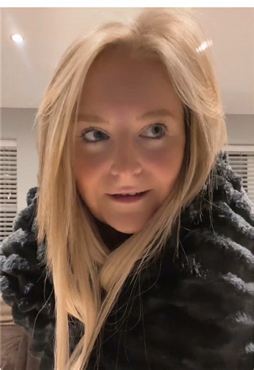 Have you turned your heating on yet? With this Tik Tok trending blanket you won’t need to! It’s absolutely massive soft and warm, big enough for 2 people to snuggle up, a must have for this winter! Buy it before it sells out #tiktokmademebuylt #winter #cosyvibes #tiktokshop #keepwarm