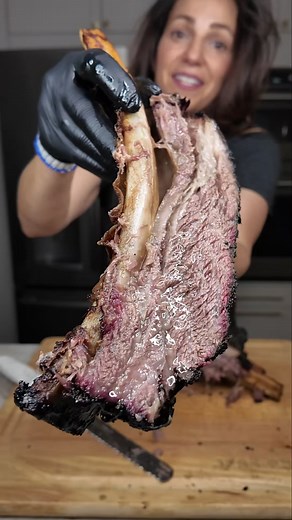 The beef rib is probably my favorite bite in barbecue. It’s actually also ridiculously easy to make. #barbecue #HowToSmokeMeat #BeefRibs #HardcoreCarnivore