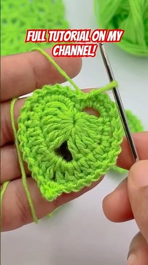 TUTORIAL HERE! 👆 How to crochet a leaf for beginners | Crochet Leaf Tutorial in Minutes