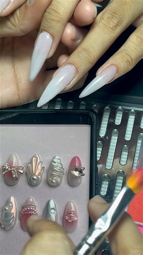 6.8M views · 98K reactions | 5 different nail design kaya bang...