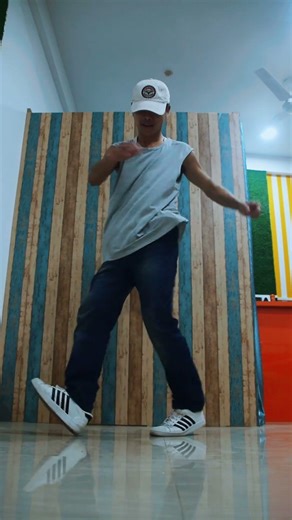 JUST A BOY DrINsaNE | Shuffle Dance #dance #shuffledance #shorts #footwork #viral