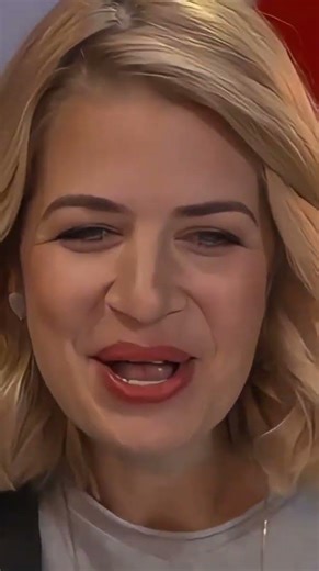 🎤 Spontaner Musical-Moment im Studio 🎶 #ilkabessin #shorts #cindyausmarzahn #talkshow