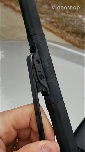 Changing wiper blades