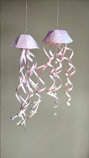 Diy paper jellyfish| How to make paper jellyfish| #viralshorts #craft #oceancraft #trendingcrafts