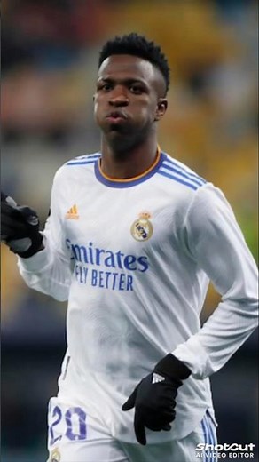 VINICIUS JR MAGIC vs BENFICA 🔥 Unreal Skills & Goals | Real Madrid LIVE ⚡#ViniciusJr #RealMadrid