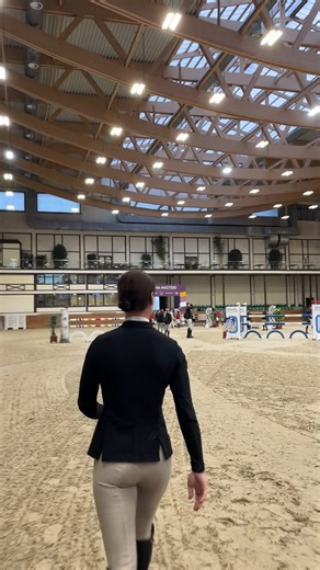 Find your brilliant 💎 on Instagram: "Answer in the next video *Сколько галопов в этом проезде? Ответ в следующем видео TikTok/Telegram: gem_sport_horsess #showjumping #equestrian #dressage #sport"