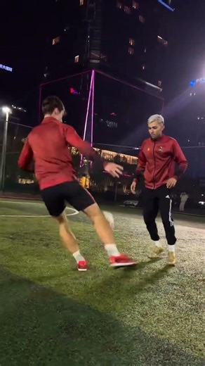 Master The Messi Dribble in 60 Seconds! ⚽️🔥 ⚽#shorts #viralshorts