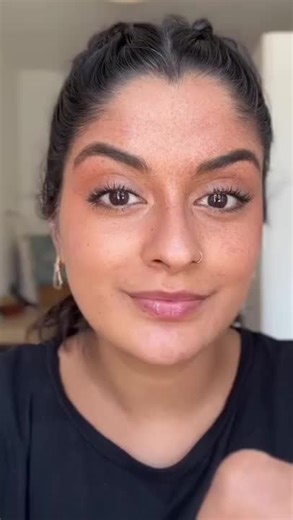 Plongée dans le crayon yeux Contour Clubbing teinte 63 Sea Blue Soon 🌊 en muqueuse inférieure… et le résultat ? Un regard frais, vibrant et prêt pour les vibes d'été Parfait pour twister un look en 2 secondes chrono ✍️ #BourjoisParis #CrayonYeux #ContourClubbing