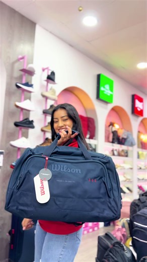 🏋️‍♂️🔥 Si vas al gym… hazlo con estilo Wilson Maletines deportivos Wilson 💪 ✔️ Espacios amplios y prácticos ✔️ Material resistente ✔️ Diseño cómodo para tu rutina diaria 💥 PROMO ESPECIAL: $35 💥 Lleva todo lo que necesitas sin perder el flow 😎 📍 Visítanos en nuestras sucursales 🛒 Compra en línea: www.mileysv.com 🚚 Envíos a todo El Salvador por $3 ⚠️ No aplica promoción sobre promociones #maletines #gym #tendencia #elsalvador #paratiiiiiiiiiiiiiiiiiiiiiiiiiiiiiii