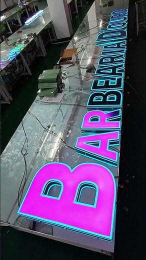 Cette enseigne néon change tout 🔥 #enseignesneonled #luminversesign