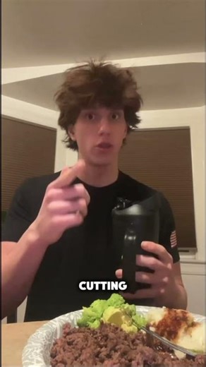 How to cut while gaining muscle #gym #mealplanning #fyp #mealplan