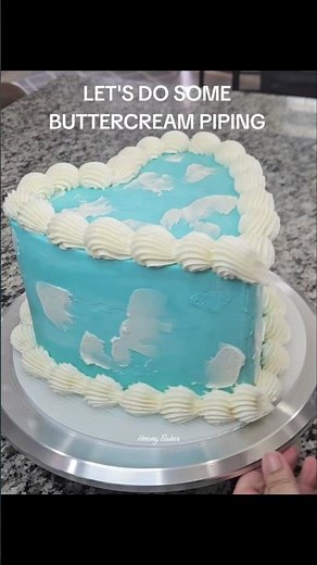 of course I had to share this part #cake #cakedecorating #baking #buttercream #homemadecake