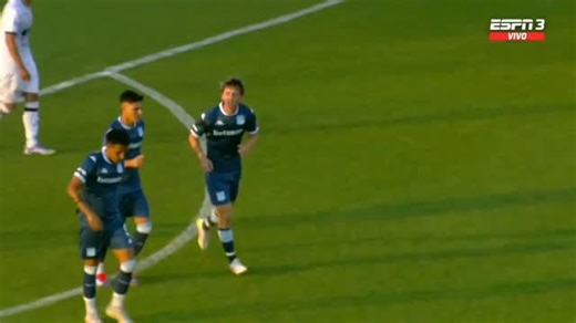 Reserva Académica on Instagram: "¡RACING LO DA VUELTA EN DOS MINUTOS! ⚽️ Felipe Schaare pone el 2-1 para ponerse en ventaja luego de una buena jugada en conjunto con @alexis_arru05 y @loreenzoo.barrera9 ."