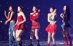 【4K】每天都要听白干妈 Red Velvet - Red Flavor 2023首尔演唱会现场 230401