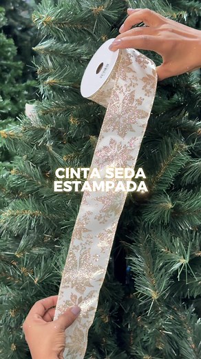 Decoración Navideña: 3 Formas de Decorar Tu Árbol con Cintas en Tendencia